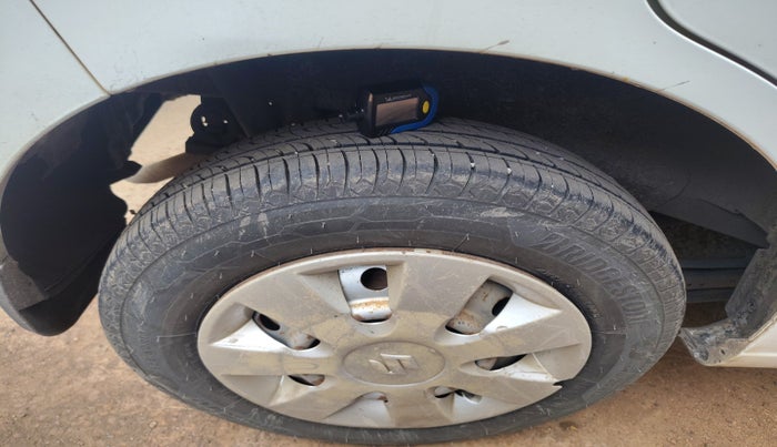 2012 Maruti Wagon R 1.0 LXI, Petrol, Manual, 44,000 km, tyre