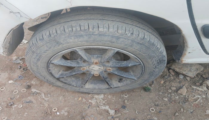 2012 Hyundai Santro Xing GL, Petrol, Manual, 95,850 km, tyre