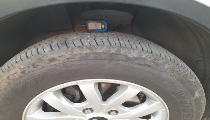 2015 Mahindra XUV500 W10, Diesel, Manual, 97,649 km, tyre