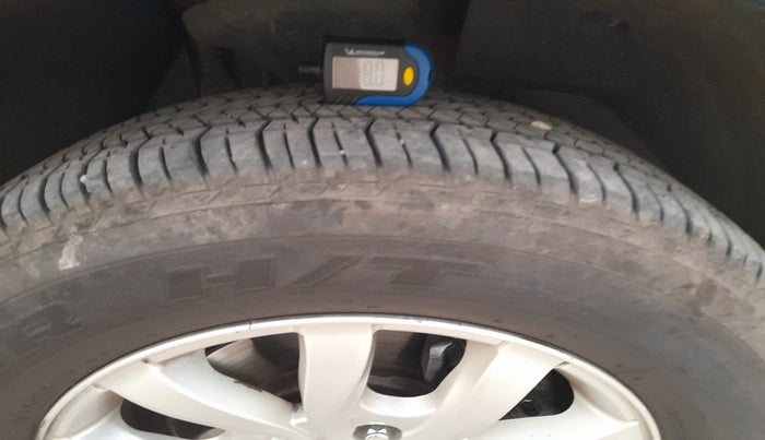 2015 Mahindra XUV500 W10, Diesel, Manual, 97,649 km, tyre