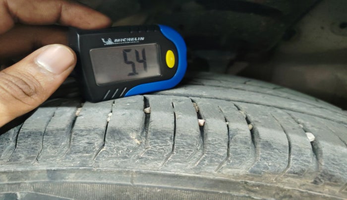 2023 Hyundai NEW I20 ASTA (O) 1.2 MT, Petrol, Manual, 30,451 km, tyre