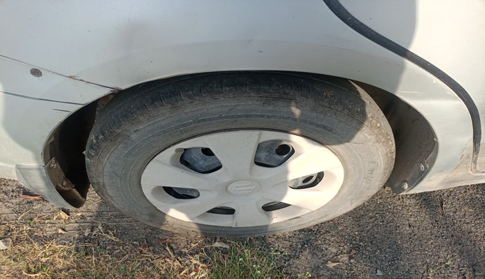 2011 Maruti Swift Dzire VDI, Diesel, Manual, 2,96,524 km, tyre