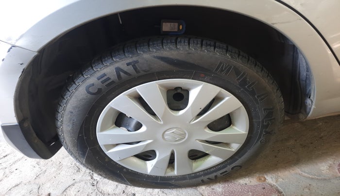 2013 Maruti Swift Dzire VXI, Petrol, Manual, 59,774 km, tyre