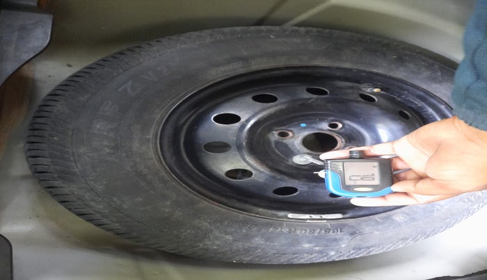 2013 Maruti Swift Dzire VXI, Petrol, Manual, 59,774 km, tyre