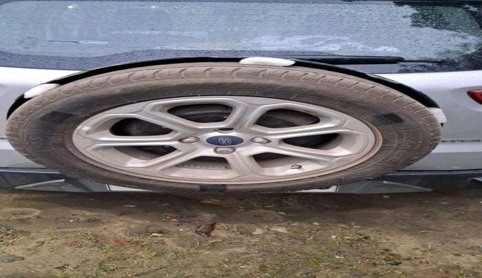 2020 Ford Ecosport TITANIUM + 1.5L PETROL, Petrol, Manual, 4,20,001 km, tyre