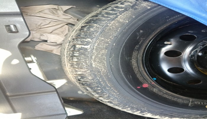 2018 Maruti Dzire ZXI AMT, Petrol, Automatic, 85,000 km, tyre