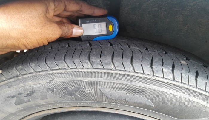 2013 Maruti Swift Dzire VXI, Petrol, Manual, 1,18,482 km, tyre