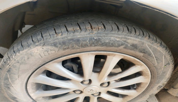 2011 Toyota Etios V, Petrol, Manual, 83,869 km, tyre