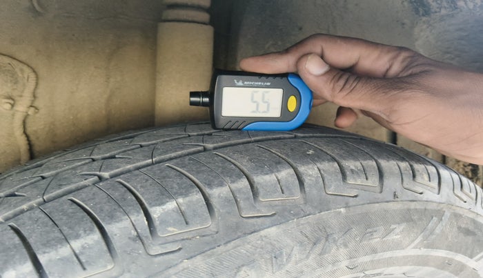 2020 Tata ALTROZ XM PETROL, Petrol, Manual, 85,230 km, tyre