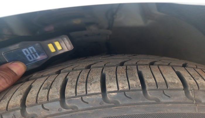 2020 Hyundai XCENT PRIME T  VTVT PLUS  CNG, Petrol, Manual, 80,371 km, tyre