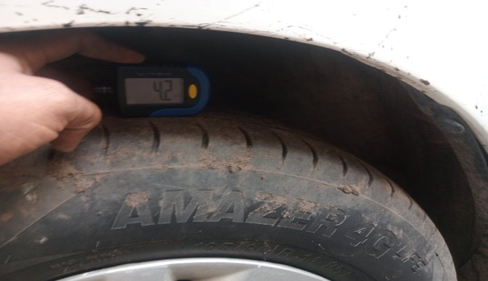 2011 Maruti Ritz VDI, Diesel, Manual, 2,07,054 km, tyre