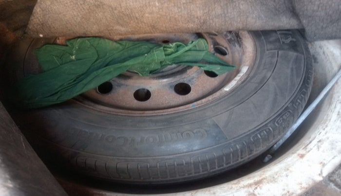 2011 Maruti Ritz VDI, Diesel, Manual, 2,07,054 km, tyre