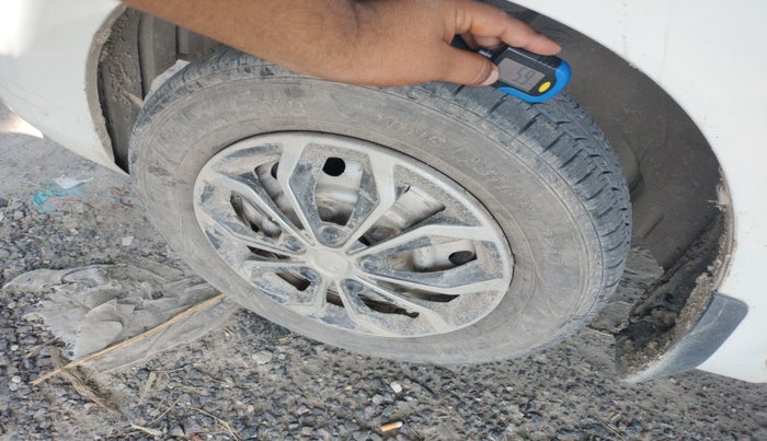 2016 Maruti Wagon R 1.0 LXI CNG, Petrol, Manual, 1,35,910 km, tyre