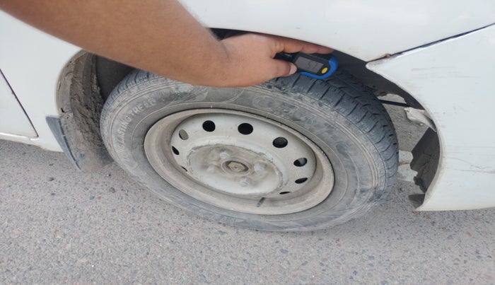 2016 Maruti Wagon R 1.0 LXI CNG, Petrol, Manual, 1,35,910 km, tyre