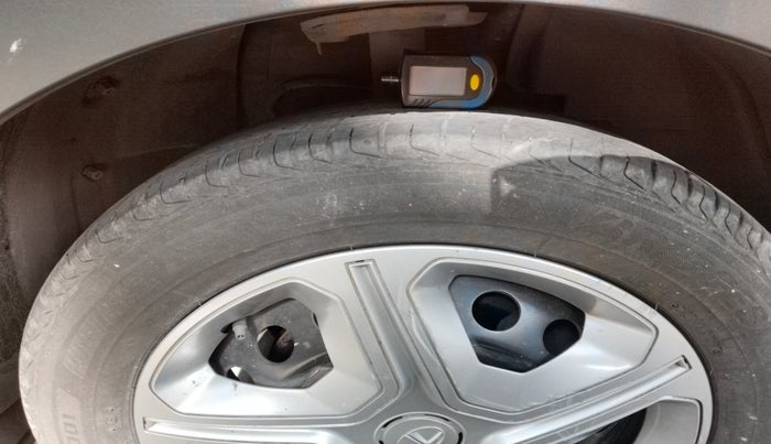 2021 Tata NEXON XE PETROL, Petrol, Manual, 25,318 km, tyre