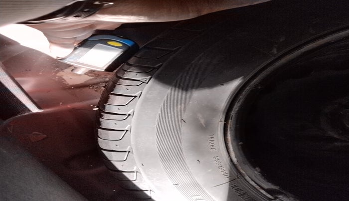 2021 Tata NEXON XE PETROL, Petrol, Manual, 25,318 km, tyre