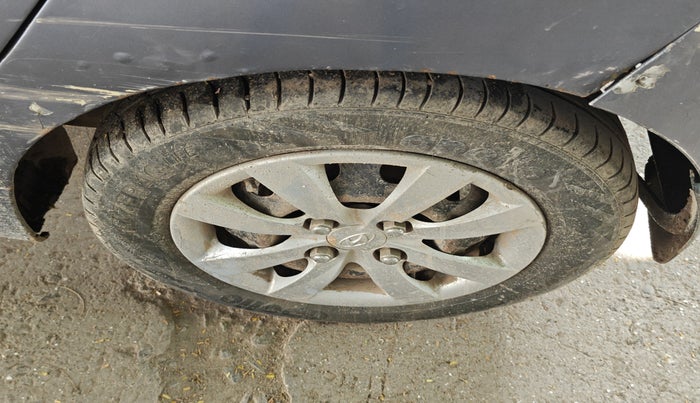 2012 Hyundai Eon MAGNA, Petrol, Manual, 78,035 km, tyre