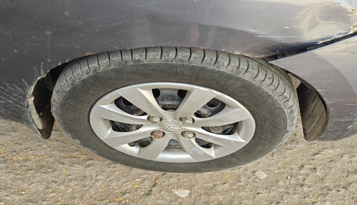 2012 Hyundai Eon MAGNA, Petrol, Manual, 78,035 km, tyre