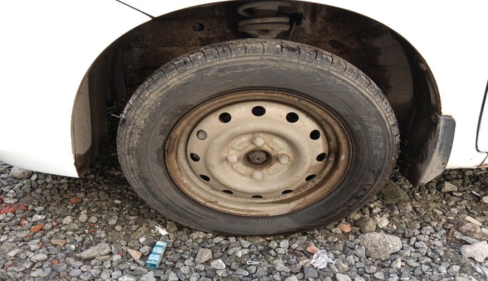 2013 Maruti Wagon R 1.0 LXI CNG, Petrol, Manual, 55,218 km, tyre