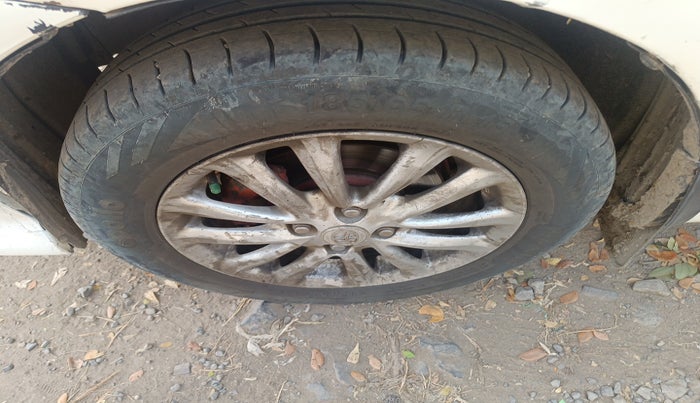 2014 Toyota Etios VD, Diesel, Manual, 1,93,319 km, tyre