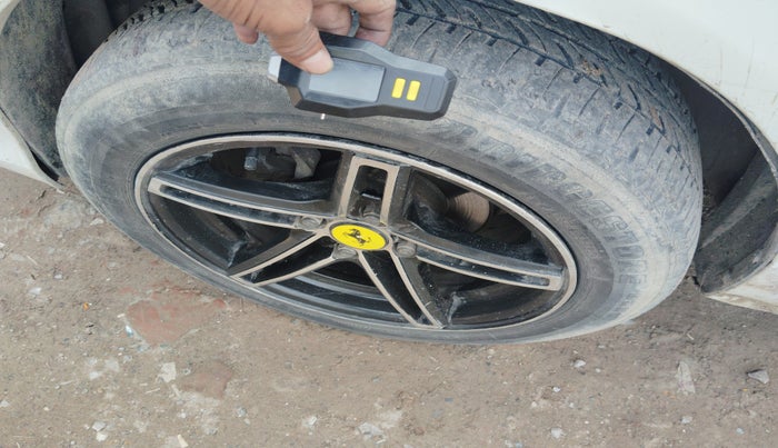 2016 Honda Amaze 1.2L I-VTEC S, Petrol, Manual, 80,000 km, tyre