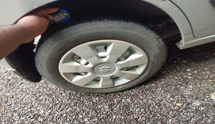 2015 Maruti Wagon R 1.0 LXI CNG, Petrol, Manual, 14,820 km, tyre