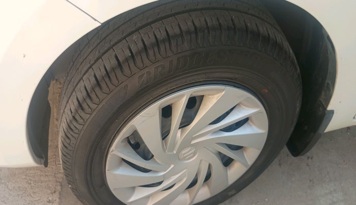 2023 Maruti Ertiga VXI CNG, Petrol, Manual, 18,155 km, tyre
