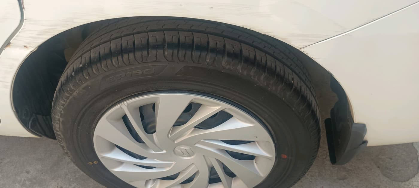 2023 Maruti Ertiga VXI CNG, Petrol, Manual, 18,155 km, tyre