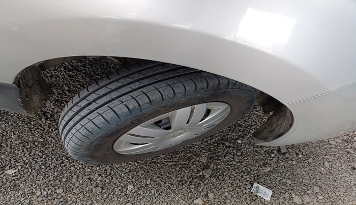 2022 Maruti Alto LXI OPT CNG, Petrol, Manual, 34,402 km, tyre