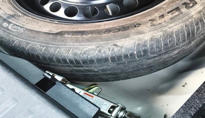 2024 Maruti BREZZA ZXI + SMART HYBRID, Petrol, Manual, 40,772 km, tyre