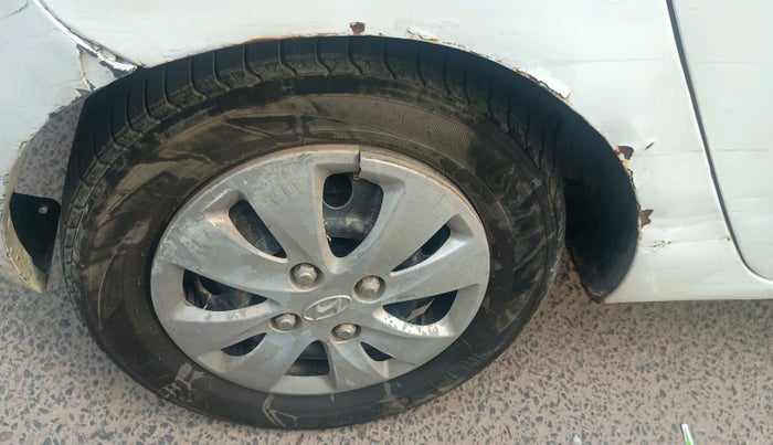 2011 Hyundai i10 MAGNA 1.2, Petrol, Manual, 1,25,515 km, tyre