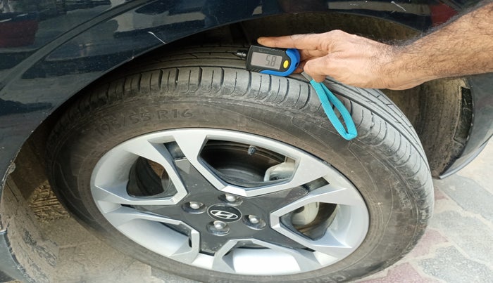 2025 Hyundai NEW I20 SPORTZ 1.2 IVT, Petrol, Automatic, 1,745 km, tyre