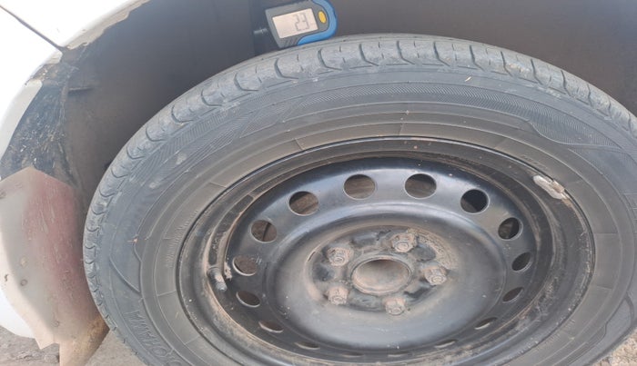2018 Maruti Ertiga VDI SHVS, Diesel, Manual, 95,604 km, tyre