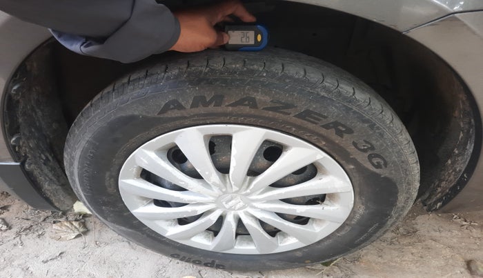 2017 Maruti Swift Dzire VXI, Petrol, Manual, 37,398 km, tyre