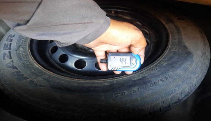 2017 Maruti Swift Dzire VXI, Petrol, Manual, 37,398 km, tyre