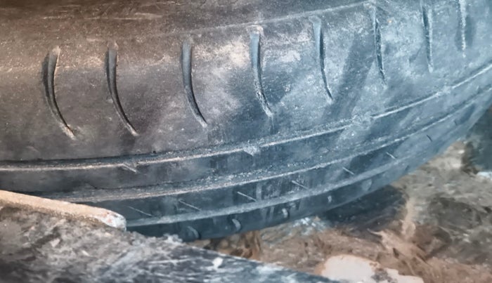 2012 Maruti Alto K10 VXI, Petrol, Manual, 63,347 km, tyre