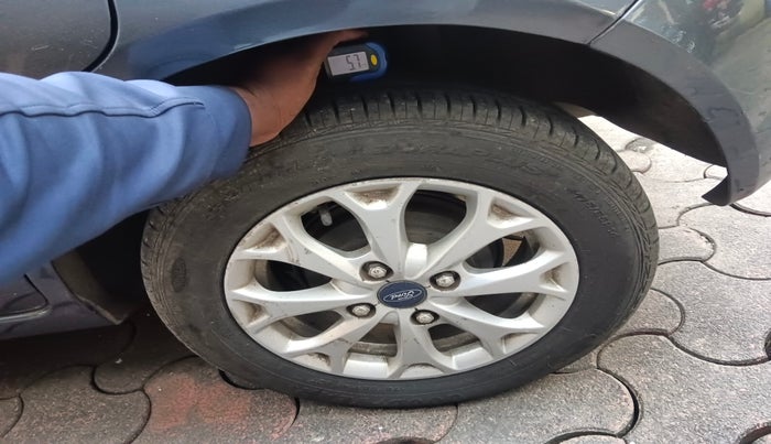 2013 Ford Figo TITANIUM 1.4 DIESEL, Diesel, Manual, 62,874 km, tyre