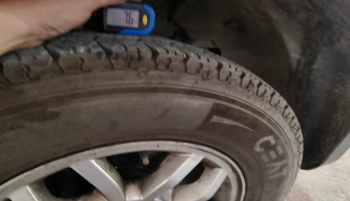 2017 Mahindra TUV300 T8, Diesel, Manual, 71,862 km, tyre