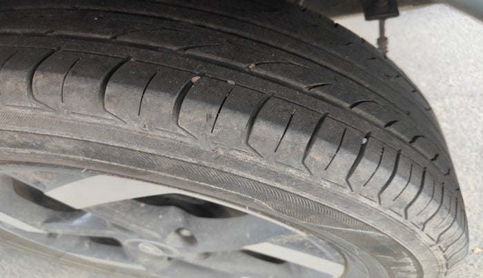 2020 Hyundai VENUE SX 1.0 (O) TURBO IMT, Petrol, Manual, 1,42,380 km, tyre