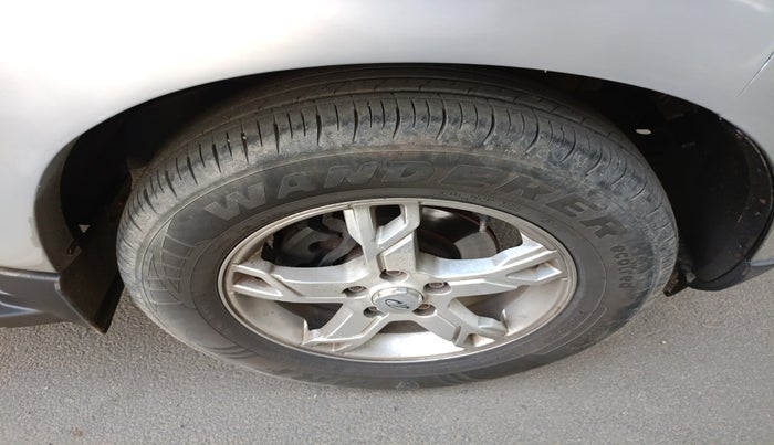 2016 Mahindra Scorpio S10, Diesel, Manual, 1,06,752 km, tyre