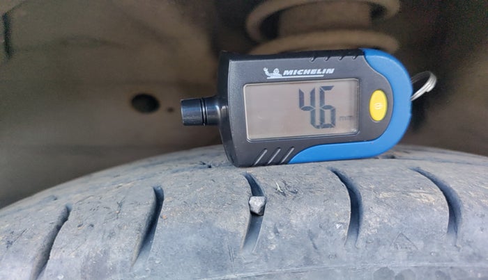 2012 Maruti Wagon R 1.0 LXI CNG, Petrol, Manual, 1,07,248 km, tyre