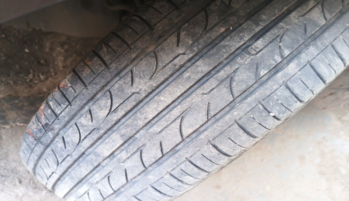 2017 Maruti Ciaz SIGMA DIESEL 1.3, Diesel, Manual, 1,15,841 km, tyre