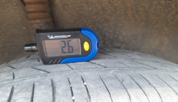 2014 Maruti Swift Dzire TOUR DIESEL, Diesel, Manual, 1,12,299 km, tyre