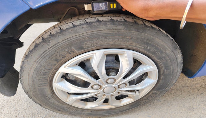 2014 Hyundai Eon D-LITE+, Petrol, Manual, 7,277 km, tyre