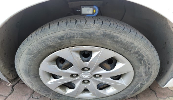 2016 Hyundai Elite i20 SPORTZ 1.2, Petrol, Manual, 1,26,549 km, tyre