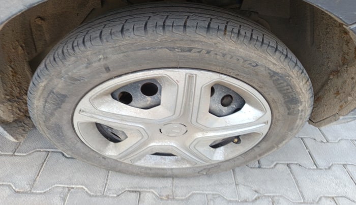 2020 Tata NEXON XM PETROL, Petrol, Manual, 84,130 km, tyre