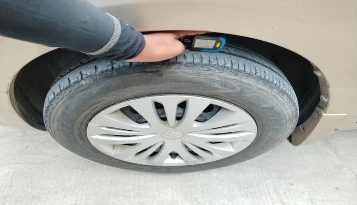 2013 Maruti Ertiga VXI, Petrol, Manual, 63,998 km, tyre