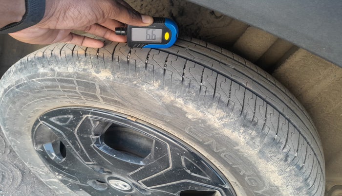 2023 Tata PUNCH ACCOMPLISHED MT CNG, Petrol, Manual, 12,374 km, tyre