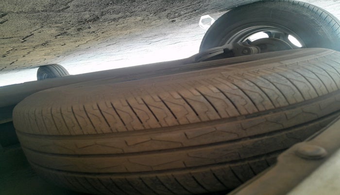 2023 Tata PUNCH ACCOMPLISHED MT CNG, Petrol, Manual, 12,374 km, tyre