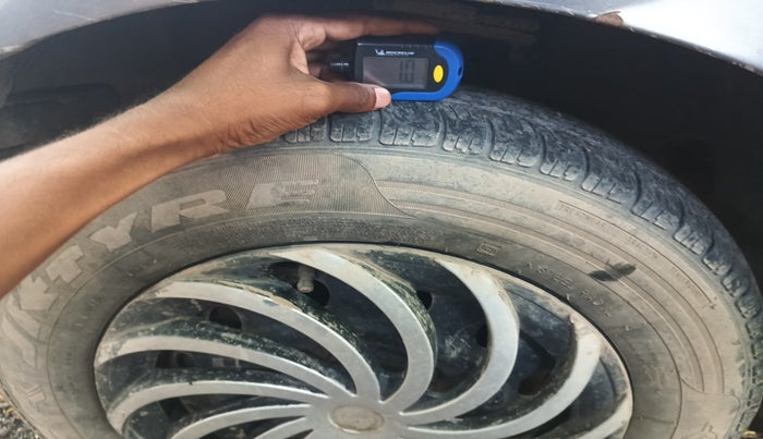 2011 Maruti Ritz VDI, Diesel, Manual, 1,06,460 km, tyre